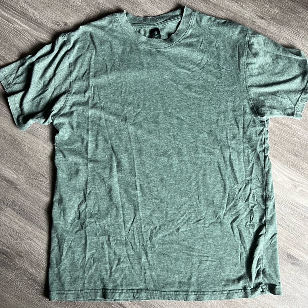 Classic Green Short Sleeve Men's Tee